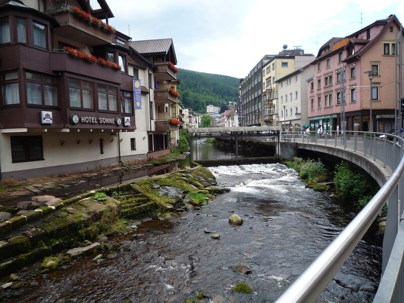 Datei:Bad-Wildbad-Enz.jpg