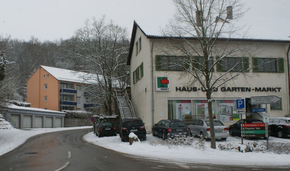 Datei:Haus- und Gartenmarkt Maulbronn.jpg