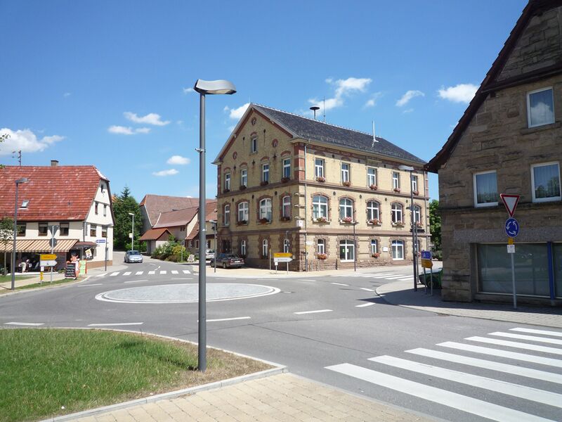 Datei:Oelbronn-Rathaus.jpg