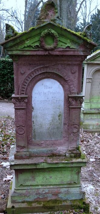 Datei:Grabmal Joseph Haas (geb. 8. Dezember 1843 in Odernheim, Rheinhessen, gest. 8. Juni 1883 in Wildbad).jpg