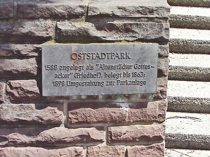 Datei:Oststadtparkschild.jpg