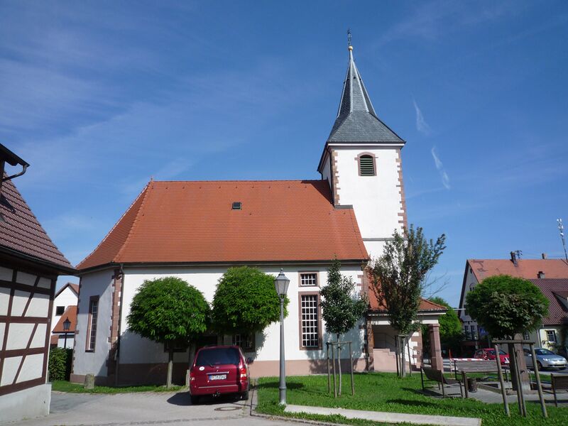 Datei:Pinache-Kirche.jpg
