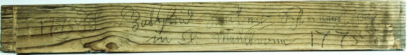 Datei:GHV Schrank Loewen Spange.jpg