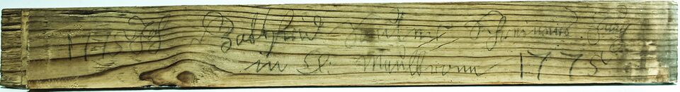 Datei:GHV Schrank Loewen Spange.jpg