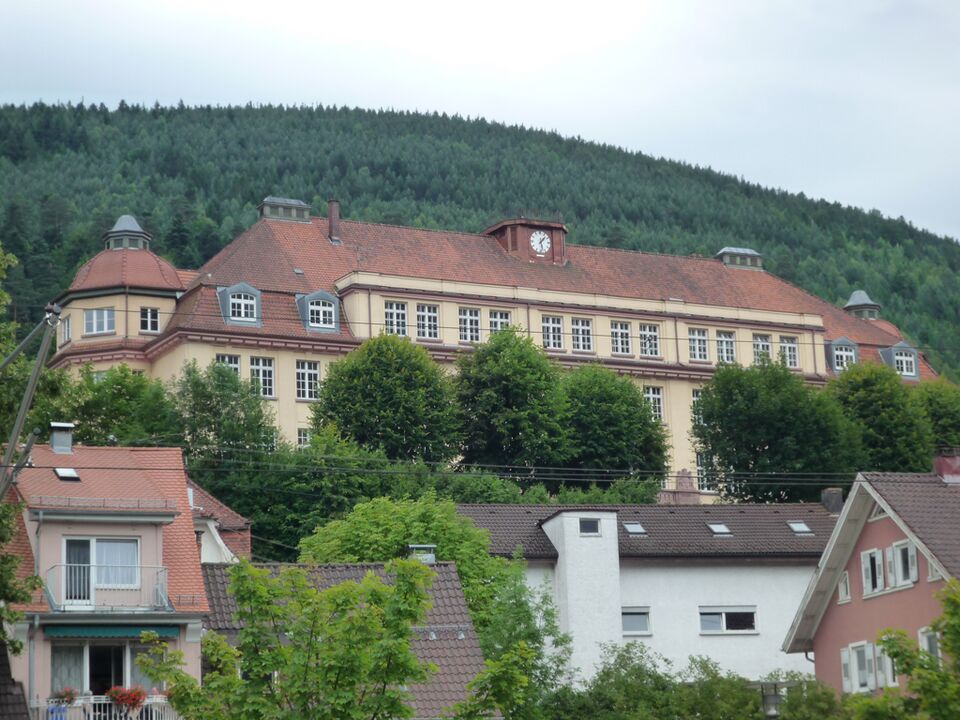 Datei:Bad-Wildbad-Schule2.jpg