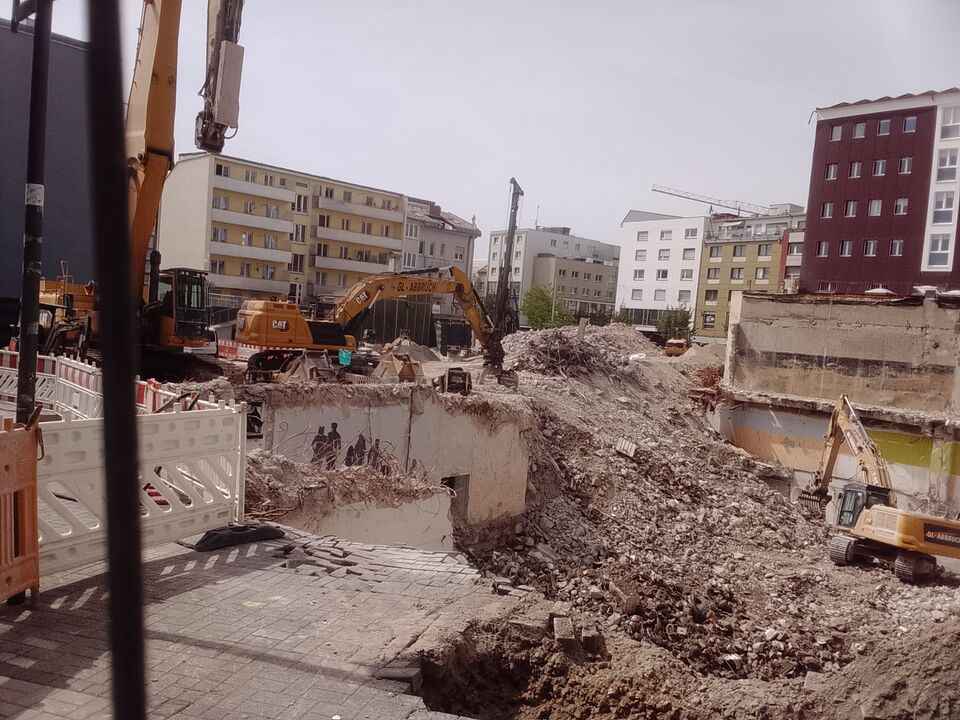 Datei:Abriss SinnLeffers 2026-08-27 (4).jpg