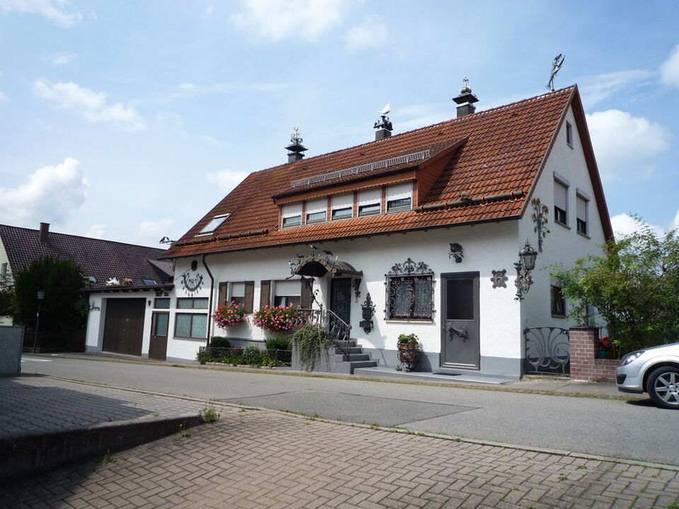 Datei:Neuhengstett-Haus-Calwer-Strasse.jpg