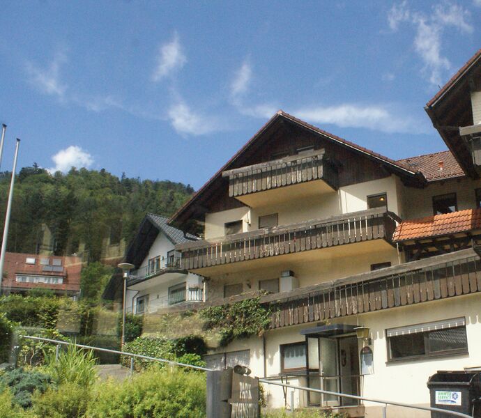 Datei:Gebäude im Gaital.JPG