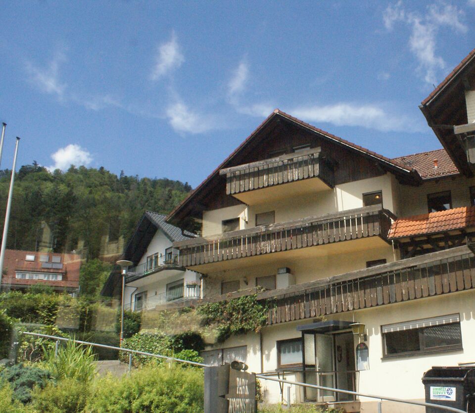 Datei:Gebäude im Gaital.JPG