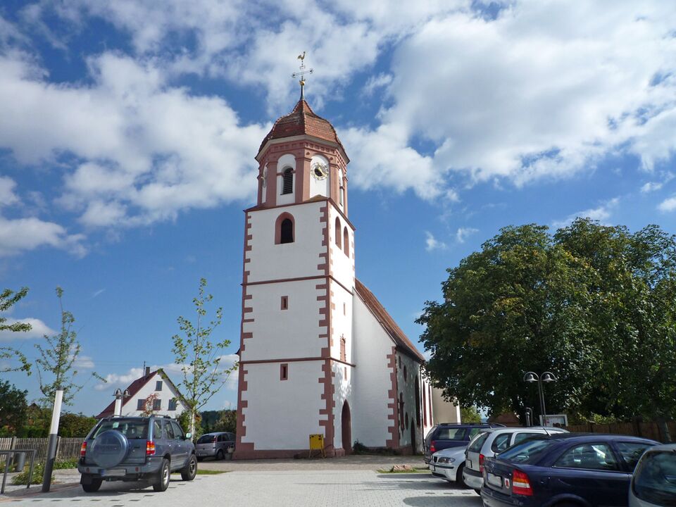 Datei:Neuhausen-St-Urban-und-Vitus-2.jpg