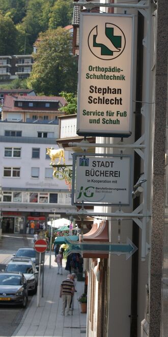 Datei:Schilder an Uhlandstraße.JPG