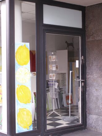 Gallerie Claudia Reutter Eingangstür.jpg