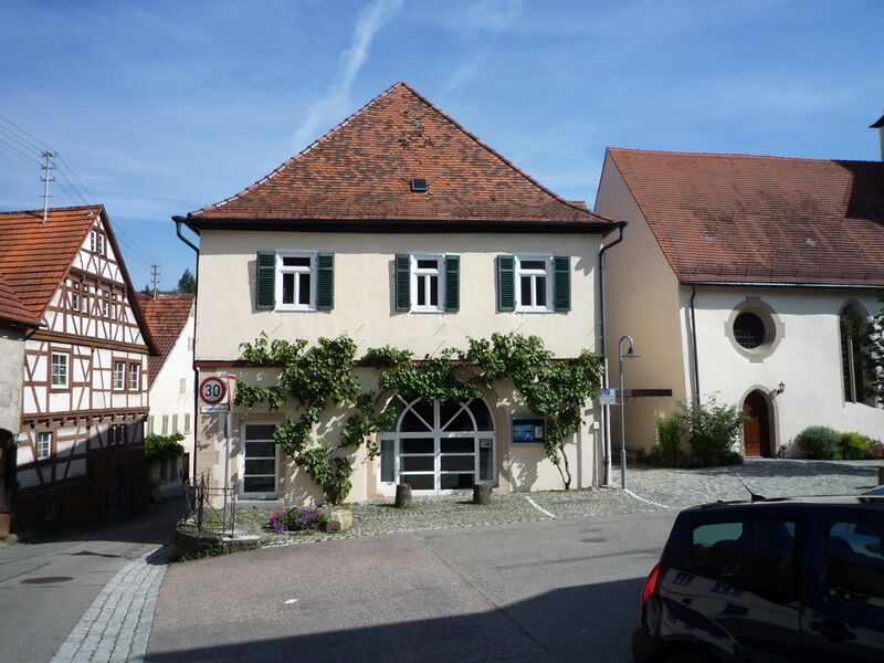 Datei:Aurich-ev-Pfarrhaus.jpg