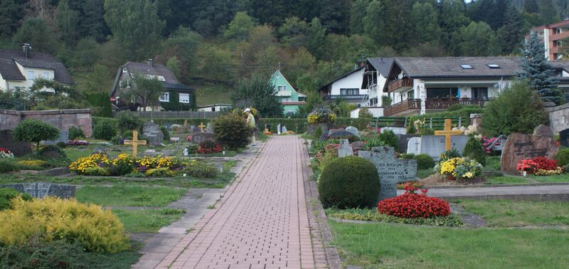 Datei:Friedhof Enzklösterle.JPG