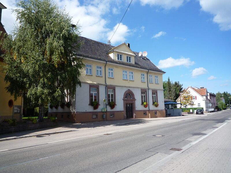 Datei:Schellbronn-alte-Schule.jpg