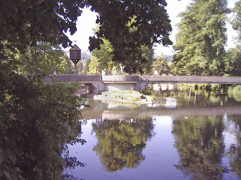 Datei:Bruecke-Nagold.jpg