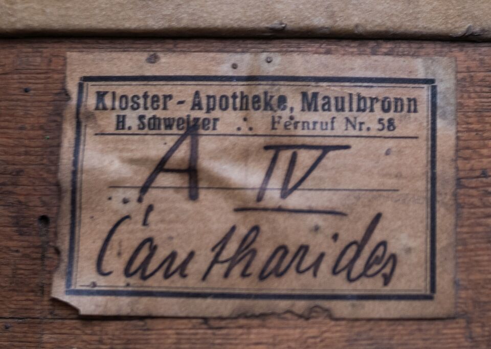 Datei:GHV Apotheke-Sieb-4-Aufkleber-Tel58-Auffang.jpg