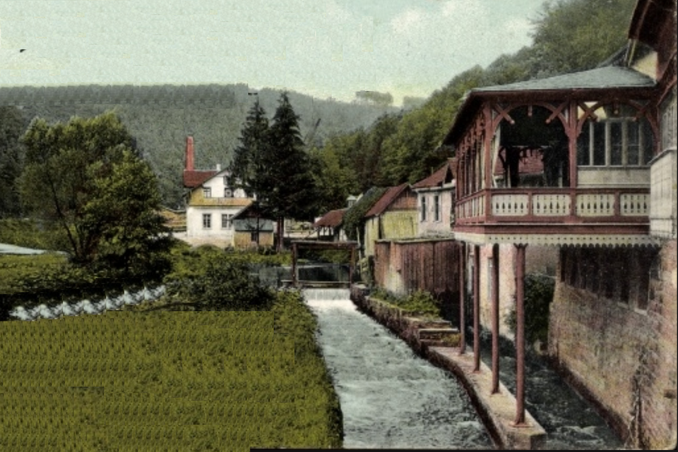 Datei:Am Kupferhammer 1 in Pforzheim, „Wirtshaus Kupferhammer“, Mühlenbetrieb mit drei Mühlrädern, Rohrschmiede, Sägewerk und Köhlerei.png