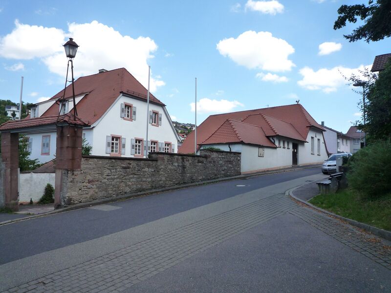 Datei:Ersingen-Pfarrhaus.jpg