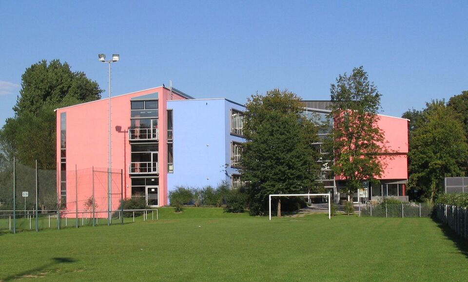 Datei:Gymnasium Remchingen.jpg