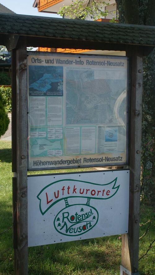 Datei:Hinweisschil in Rotensol-Neusatz.JPG