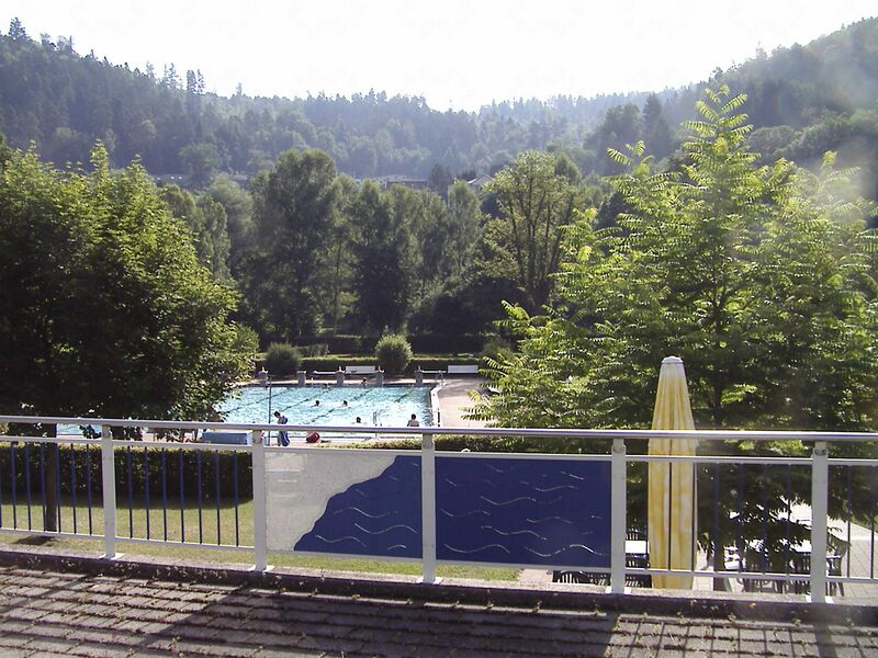 Datei:Bad-Liebenzell-Freibad1.jpg