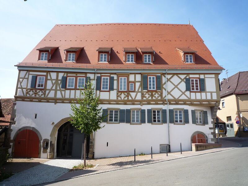 Datei:Enzweihingen-Buecherei.jpg