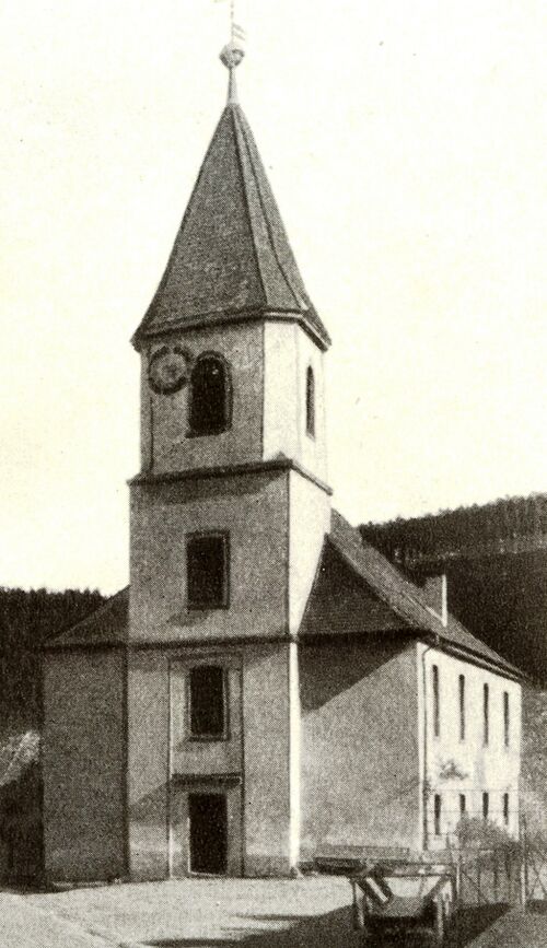 Datei:Heiliggeistkirche in Pforzheim-Dillweißenstein-Weißenstein erbaut 1783 bis 1784 nach Plänen von Johann Friedrich Weyhing (geb. 1.8.1716 in Stuttgart; gest. 17.7.1781 in Karlsruhe).jpg