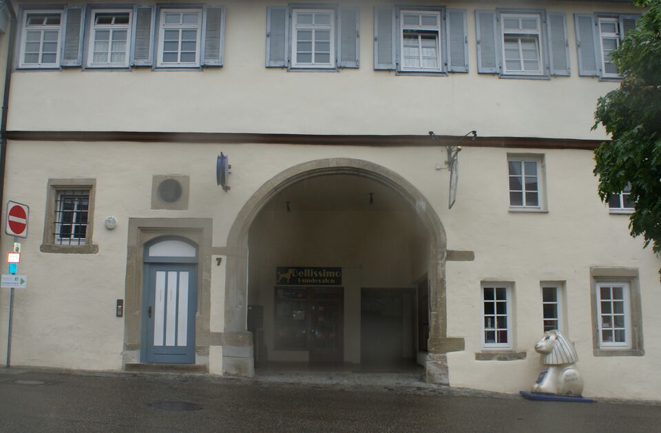 Datei:Eingang zur Bar Spitalstraße.JPG