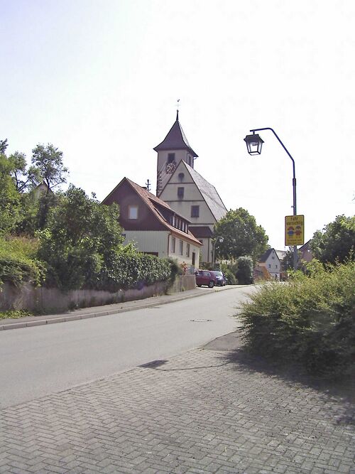 Datei:Rotfelden-Kirche-Jugendraum.jpg
