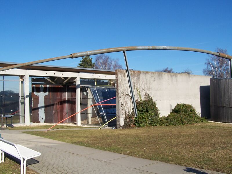 Datei:Eingang Hochdorf.jpg