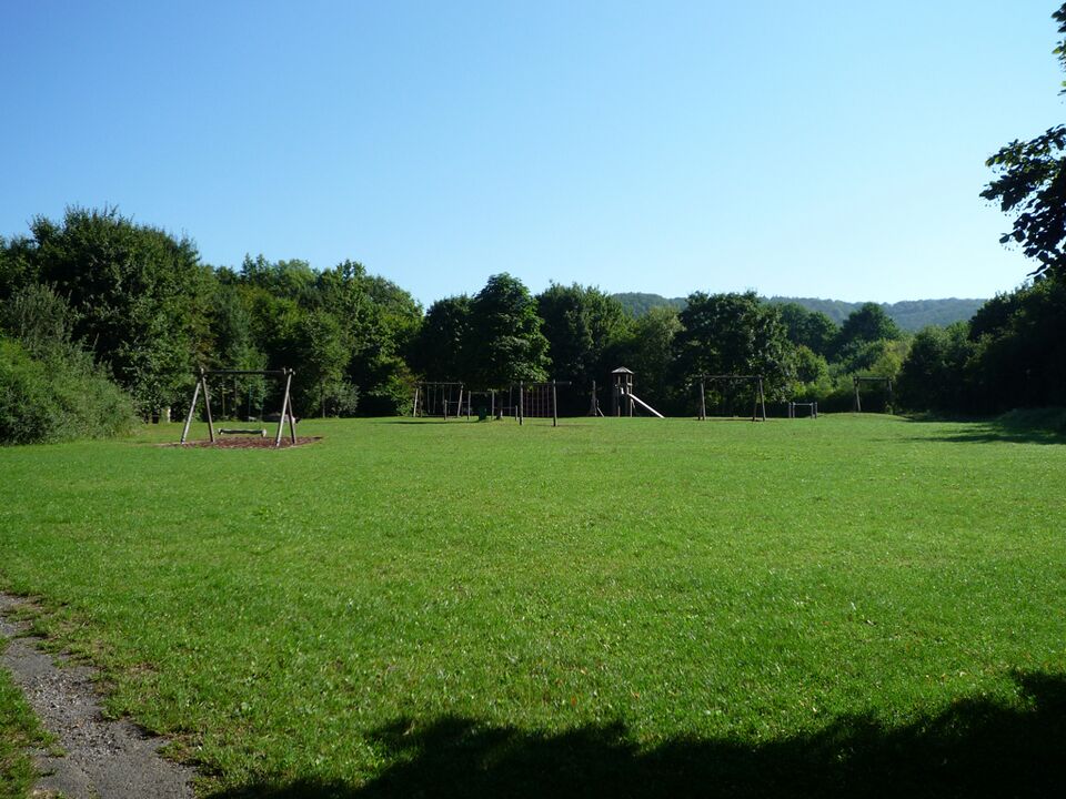 Datei:Horrheim-oberer-See-Spielplatz.jpg