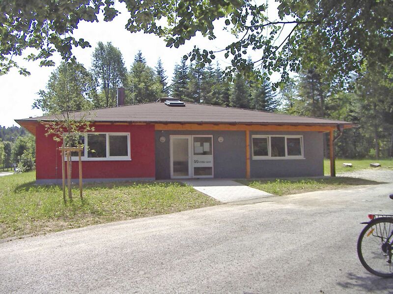 Datei:Schoemberg-Jugendhaus.jpg