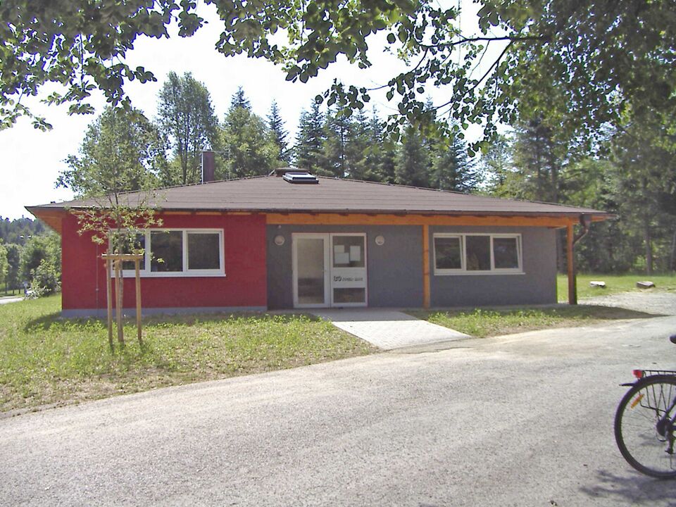 Datei:Schoemberg-Jugendhaus.jpg