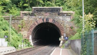 Einfahrt Ersinger Tunnel.jpg