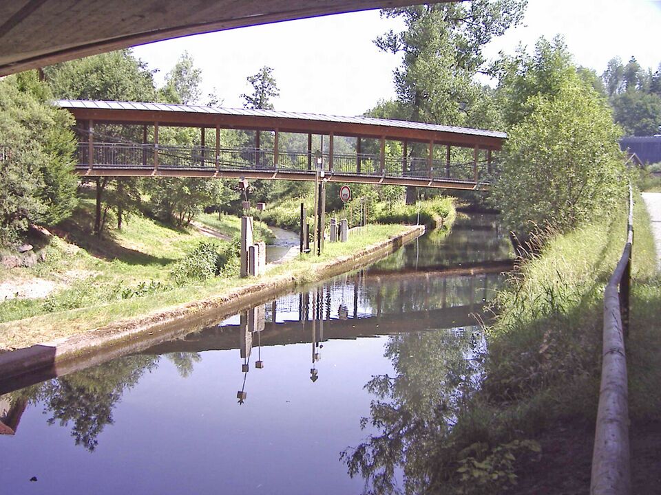 Datei:Altensteig-Fussgaengerbruecke.jpg
