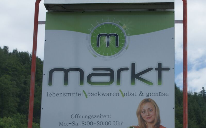 Datei:M-Markt Öffnungszeiten.JPG