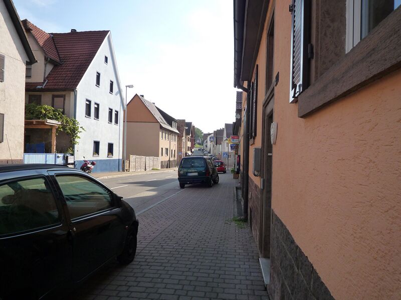 Datei:Oeschelbronn-Hauptstrasse.jpg