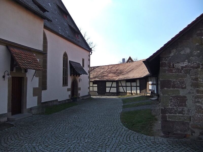 Datei:Kirchenburg Lienzingen 12.JPG