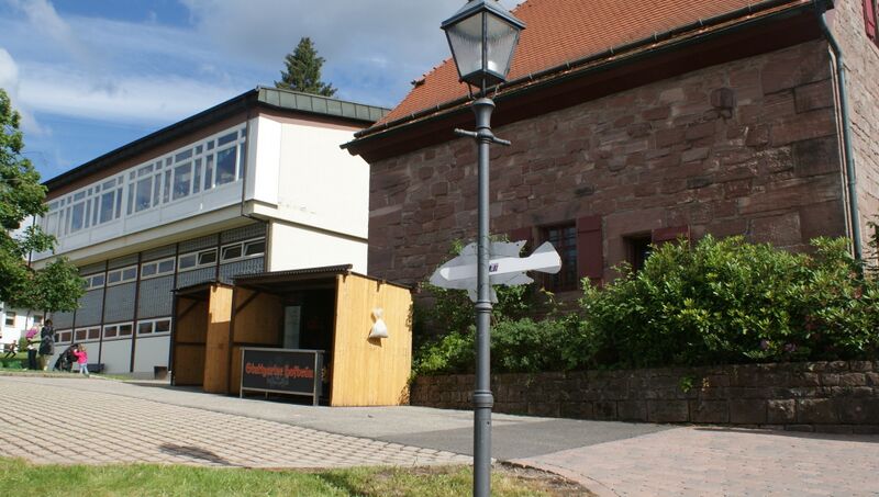 Datei:Schule und Bürgertreff Dobel.jpg