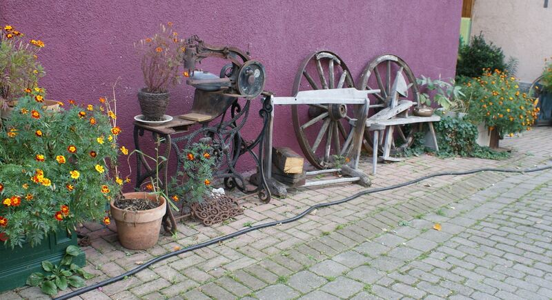 Datei:Geräte in Schönenberg.jpg