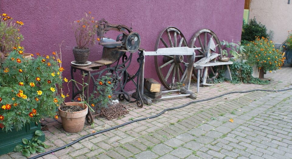 Datei:Geräte in Schönenberg.jpg