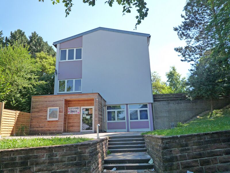 Datei:Ebhausen-Schule-Jugendraum.jpg