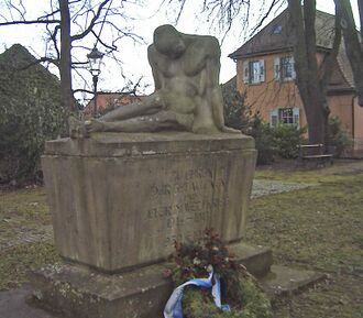 StadtmuseumGefallenenDenkmal.jpg