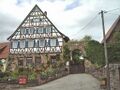 Die Burg, ein Fachwerkhaus direkt an der Stadtmauer