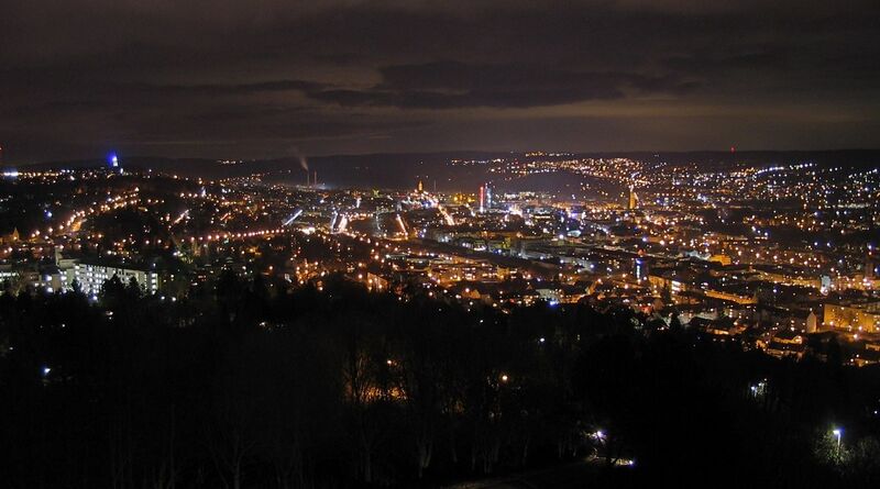 Datei:Pforzheim bei Nacht.jpg