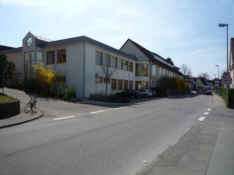 Datei:Kleinglattbach-Grundschule.jpg