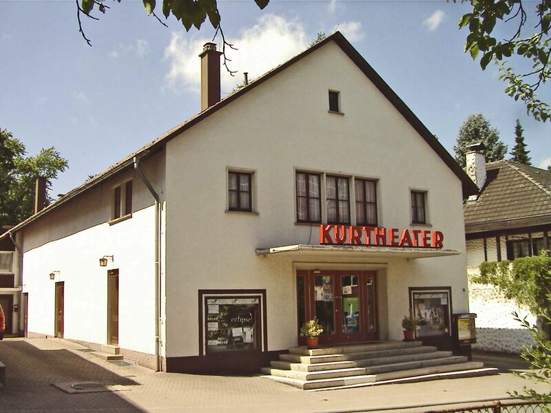 Datei:Schoemberg-Kurtheater.jpg