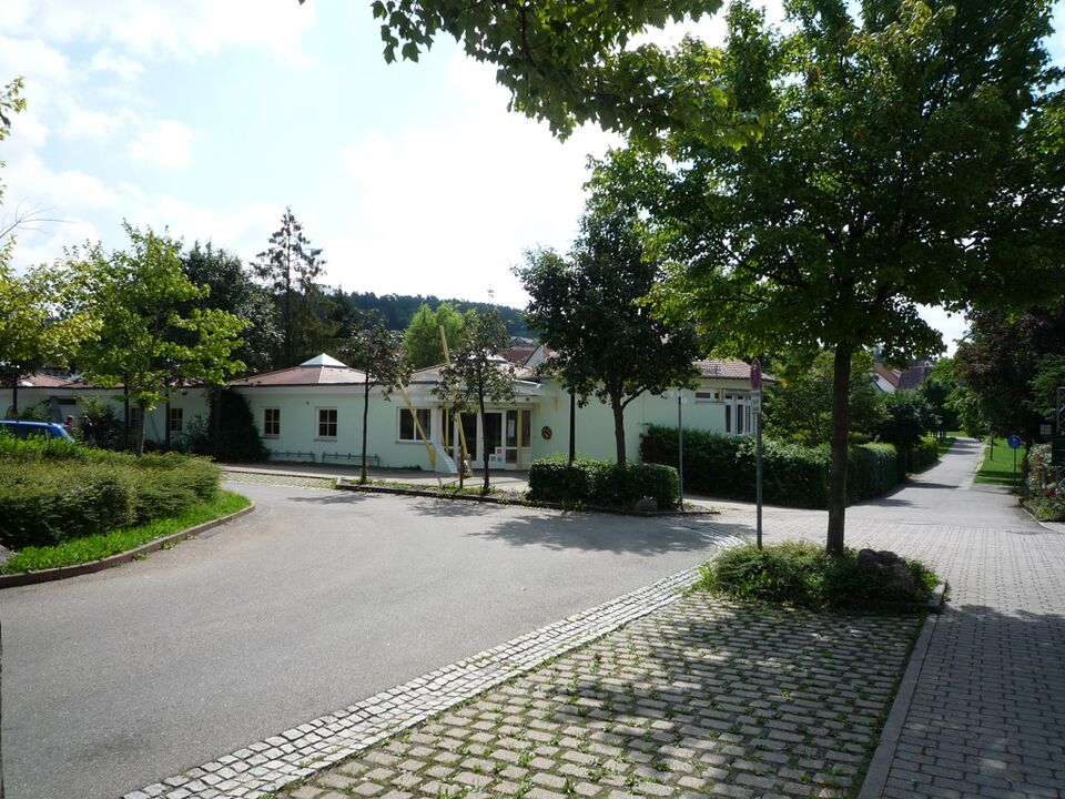 Datei:Althengstett-staetischer-Kindergarten.jpg