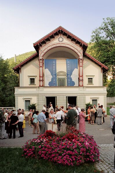 Datei:Kurtheater.jpg